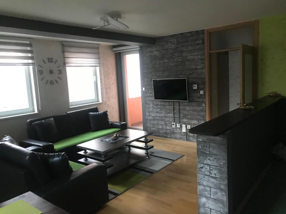 Apartmán Apartman Stan Luka Pale Exteriér fotografie